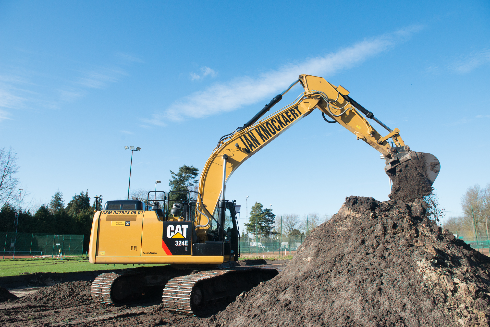 CAT 324E graafkraan van Jan Knockaert aan het werk